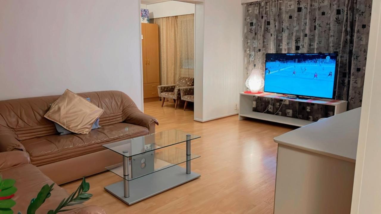 Joensuu City Center, Wifi Internet, Prime Location Heart Of Center, Big 69 Sq Apartment, Free Parking, King Bed, Electric Car Station, Beautiful, Relaxing, Fully Furnished, Big Tv 55', 2 Bedroom And One Big Living Hall Room Exterior foto