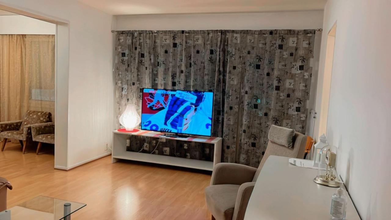 Joensuu City Center, Wifi Internet, Prime Location Heart Of Center, Big 69 Sq Apartment, Free Parking, King Bed, Electric Car Station, Beautiful, Relaxing, Fully Furnished, Big Tv 55', 2 Bedroom And One Big Living Hall Room Exterior foto